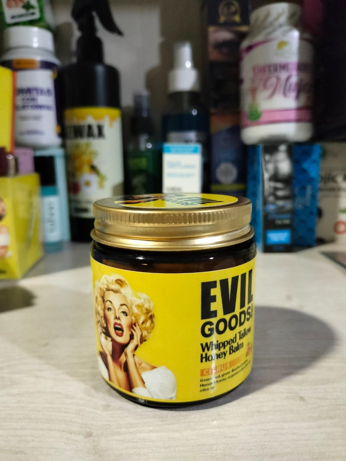 CREMA HOLLYWOOD